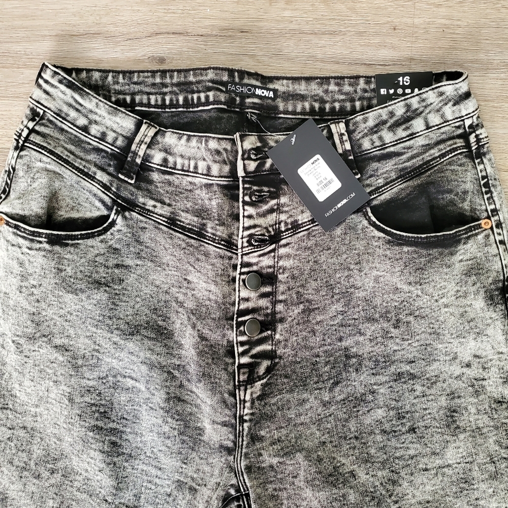 Dakota Grey Wash Skinny Jeans - Picture 6 of 8